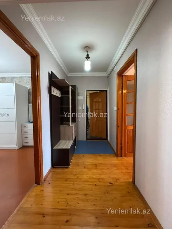 Satılır 4 otaqlı köhnə tikili 80 m²