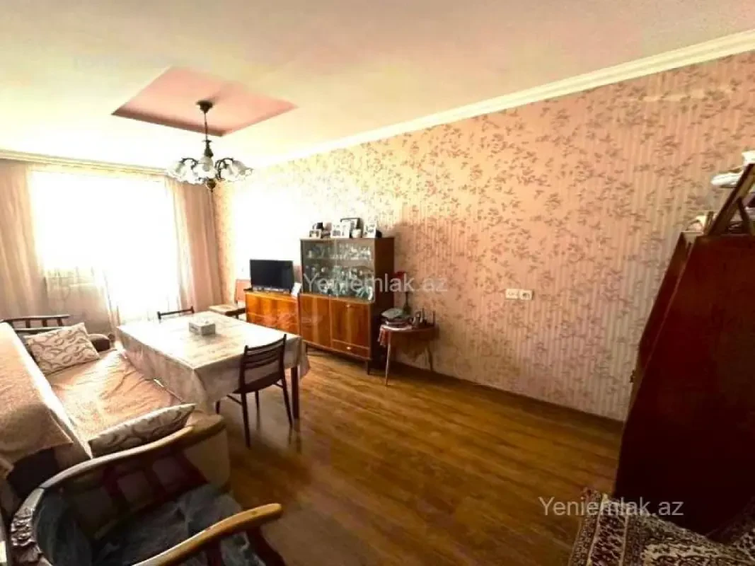 Satılır 3 otaqlı köhnə tikili 55 m²