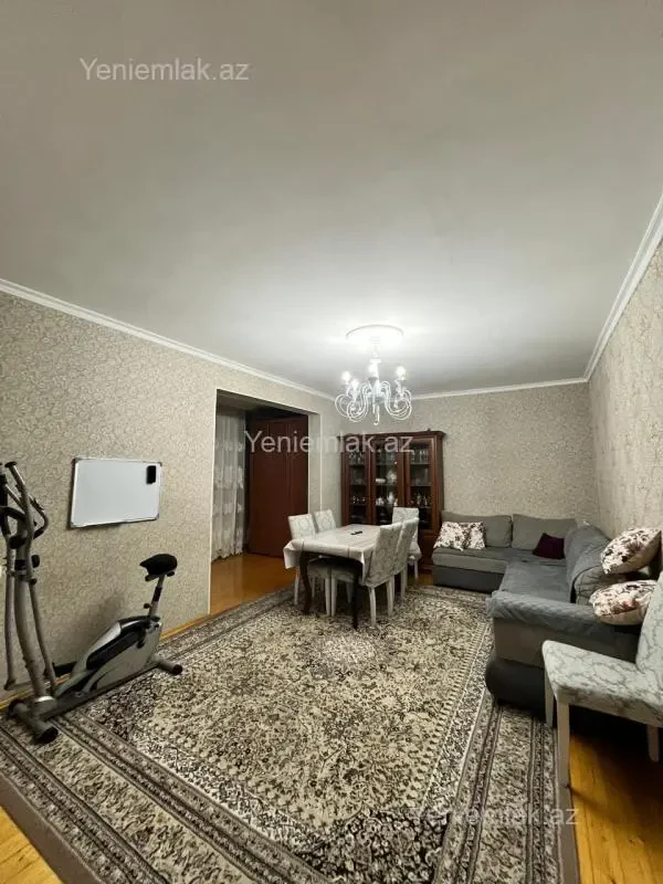 Satılır 3 otaqlı köhnə tikili 80 m²