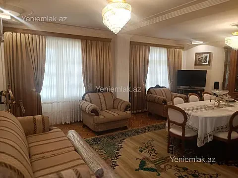 Satılır 5 otaqlı köhnə tikili 145 m² — Bakı, Binəqədi 5 otaq 145.00 m²