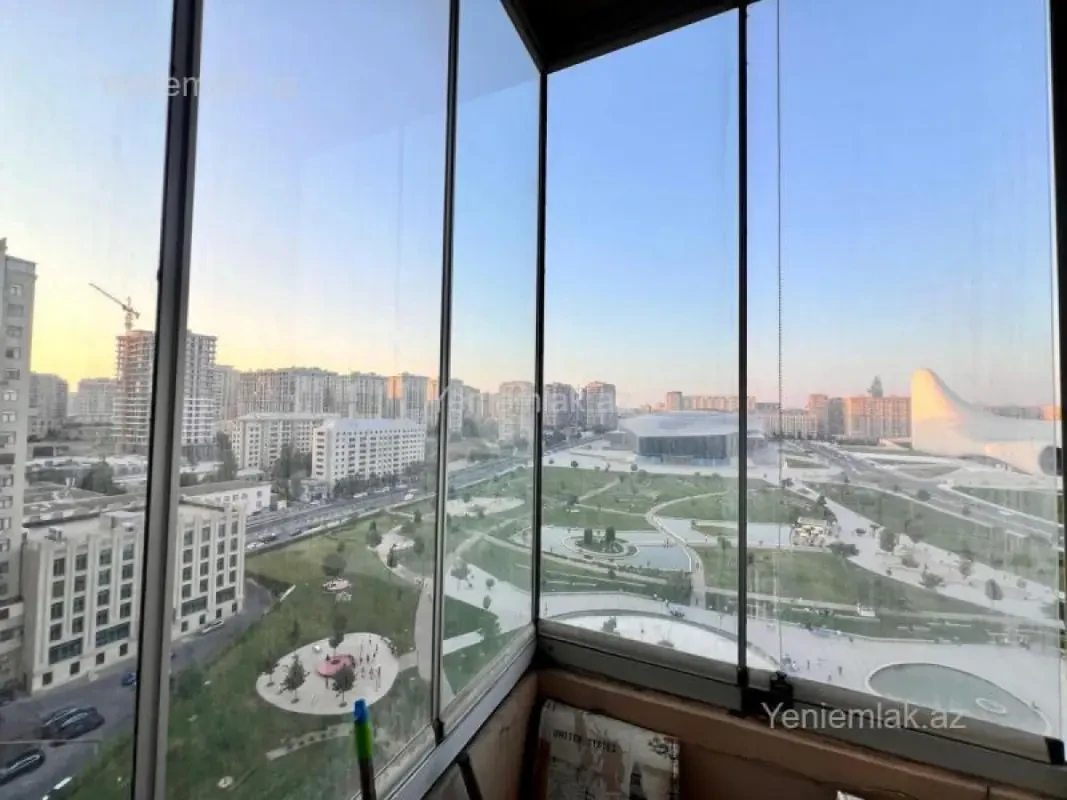 Satılır 2 otaqlı yeni tikili 100 m²