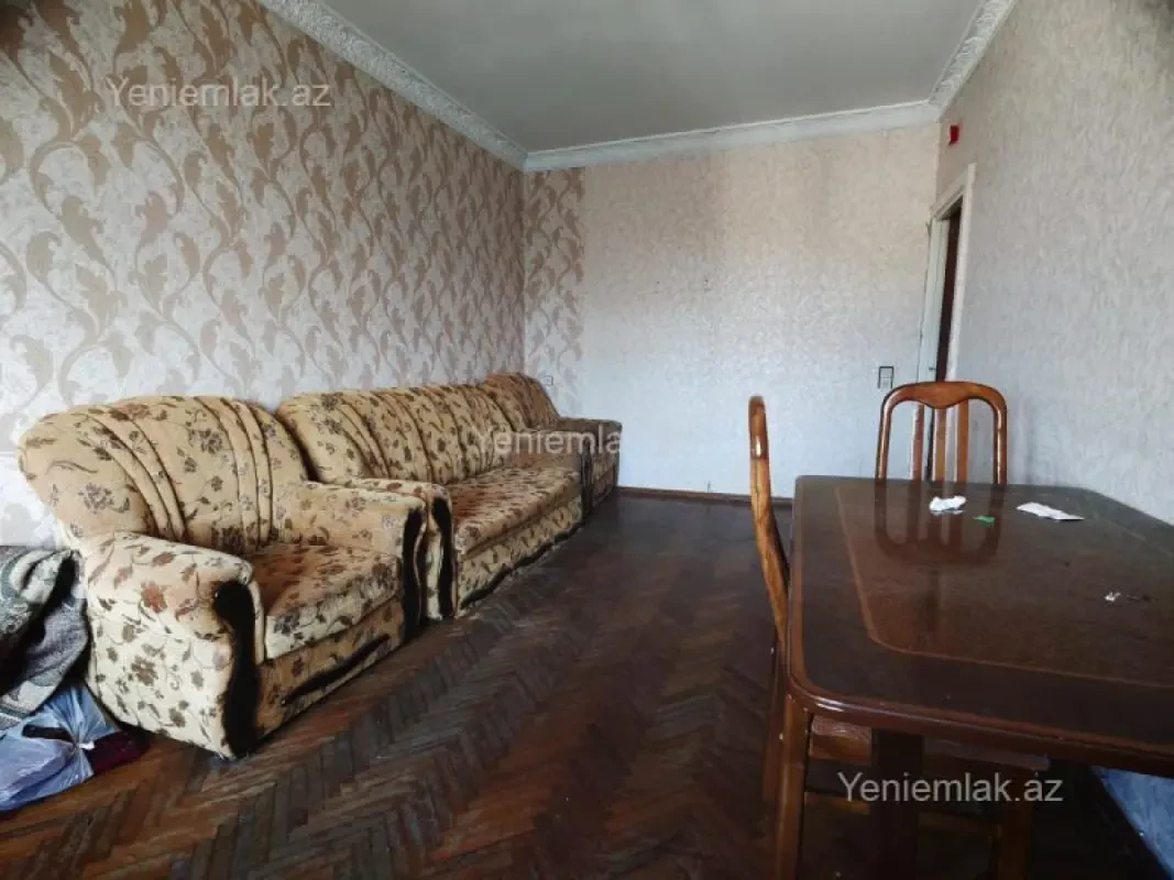 Satılır 3 otaqlı köhnə tikili 75 m²
