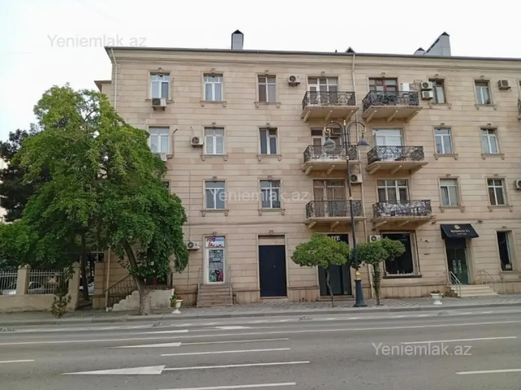 Satılır 1 otaqlı köhnə tikili 39 m²