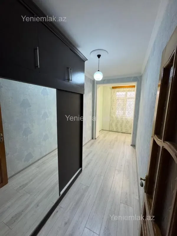 Satılır 2 otaqlı köhnə tikili 38 m²