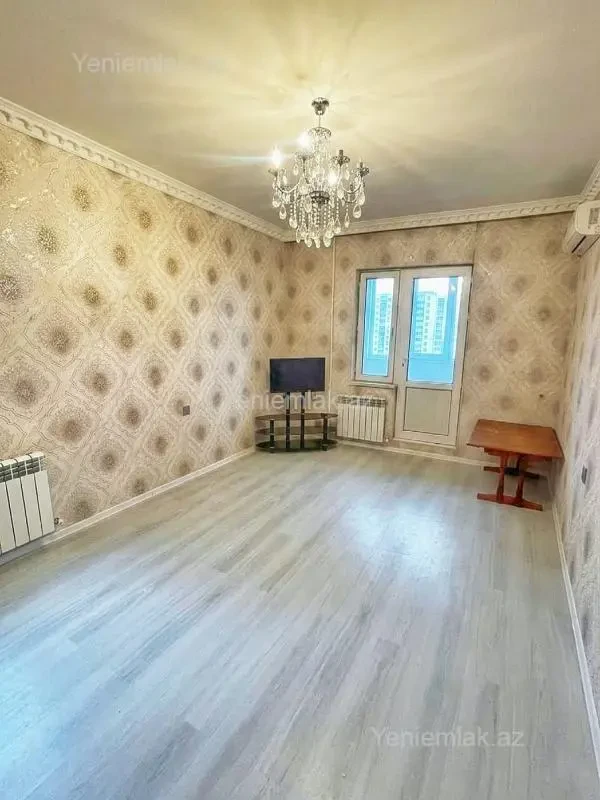 Satılır 2 otaqlı köhnə tikili 45 m²