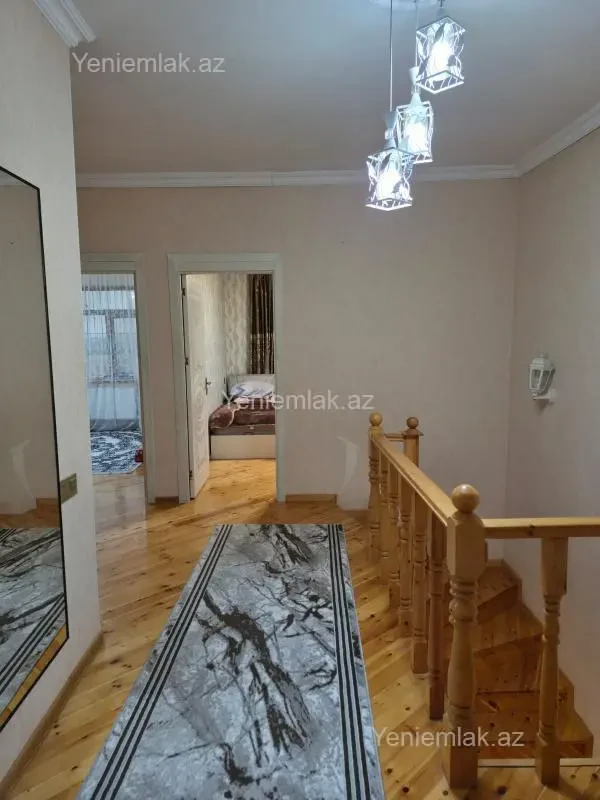 Satılır 4 otaqlı həyət evi 130 m²