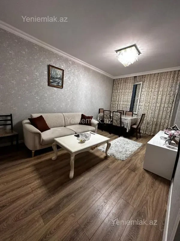 Satılır 2 otaqlı köhnə tikili 55 m²