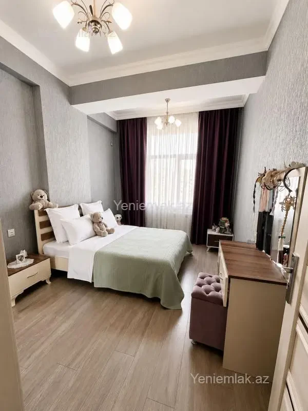 Satılır 3 otaqlı yeni tikili 90 m²