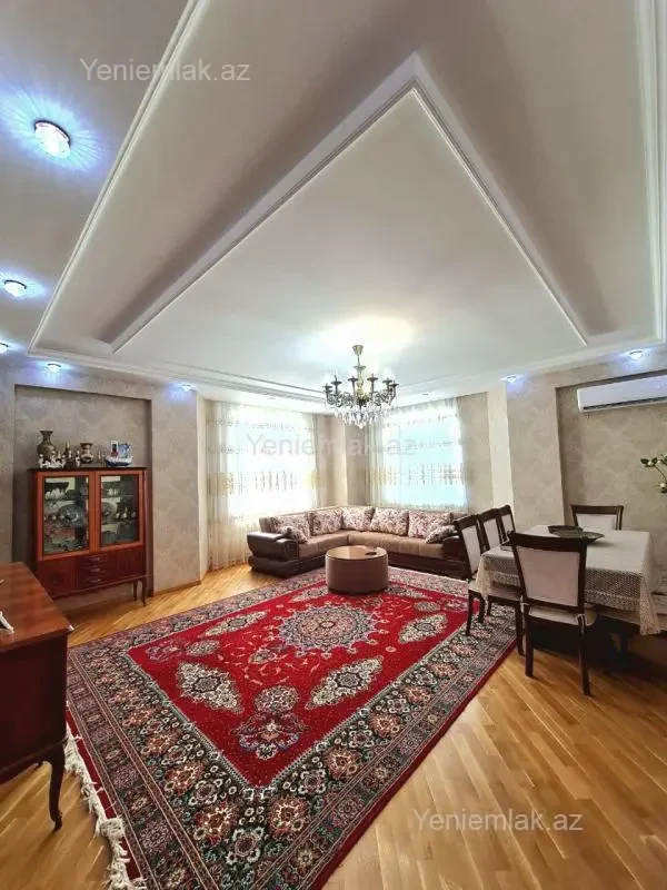 Satılır 3 otaqlı yeni tikili 130 m²