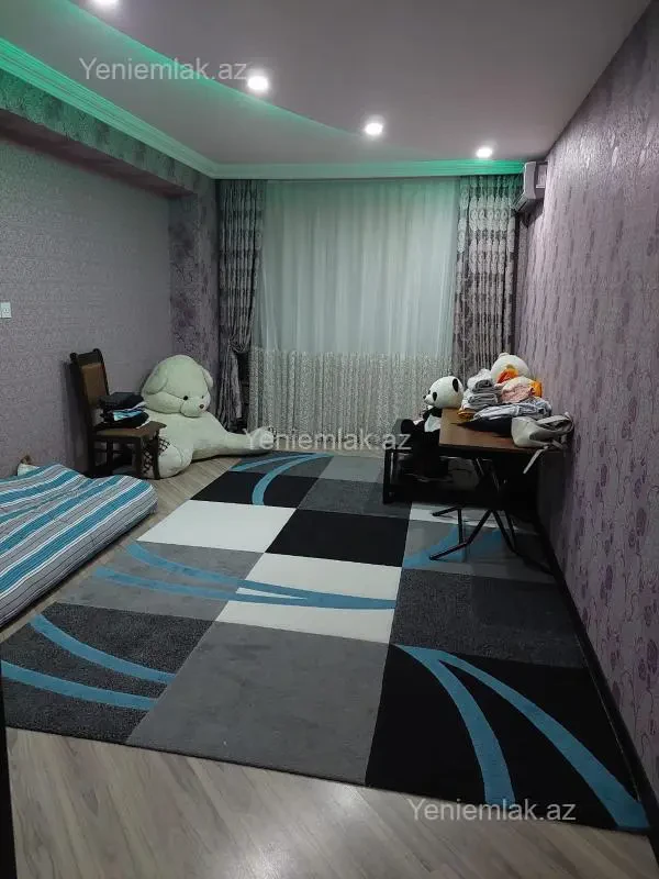 Satılır 3 otaqlı yeni tikili 100 m²