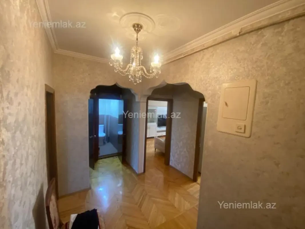Satılır 4 otaqlı köhnə tikili 71 m²