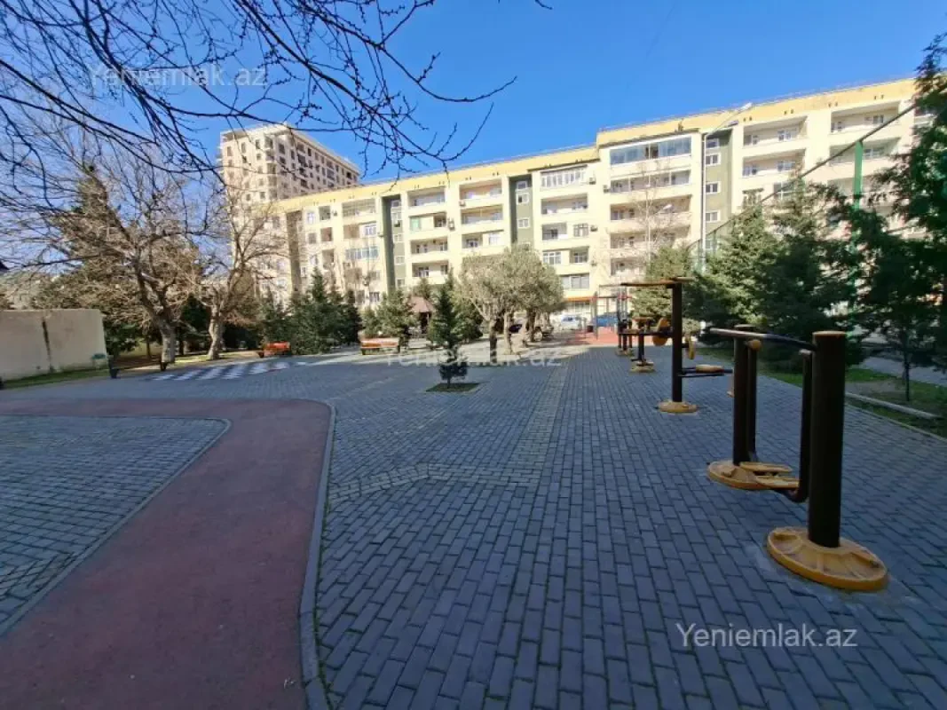 Satılır 5 otaqlı köhnə tikili 120 m²
