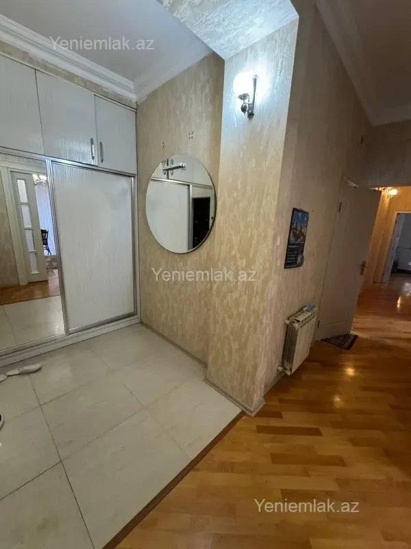 Satılır 2 otaqlı yeni tikili 82 m²
