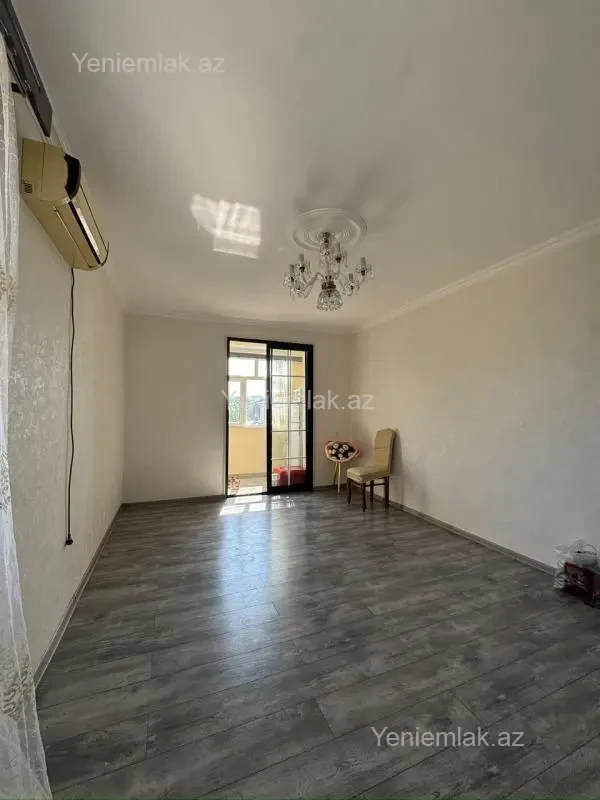 Satılır 2 otaqlı köhnə tikili 45 m²