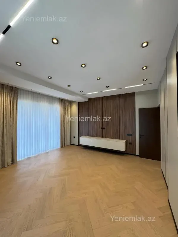 Satılır 3 otaqlı yeni tikili 127 m²