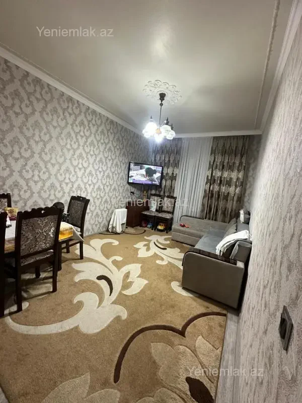 Satılır 3 otaqlı köhnə tikili 90 m²