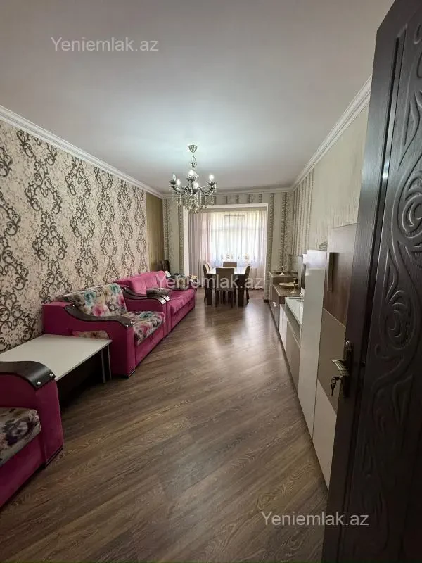 Satılır 2 otaqlı köhnə tikili 60 m²