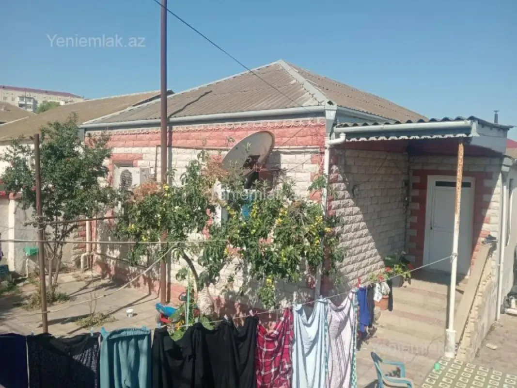 Satılır 4 otaqlı həyət evi 95 m²