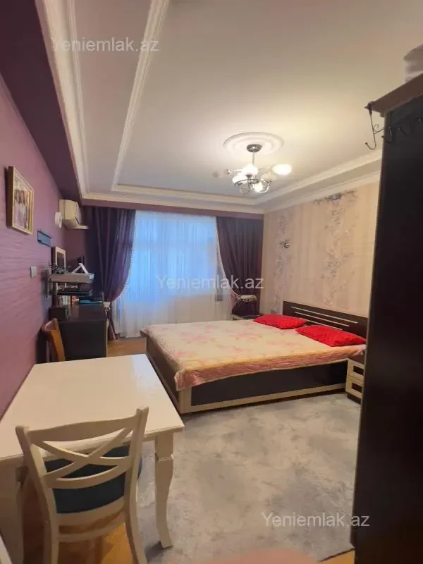 Satılır 3 otaqlı yeni tikili 90 m²