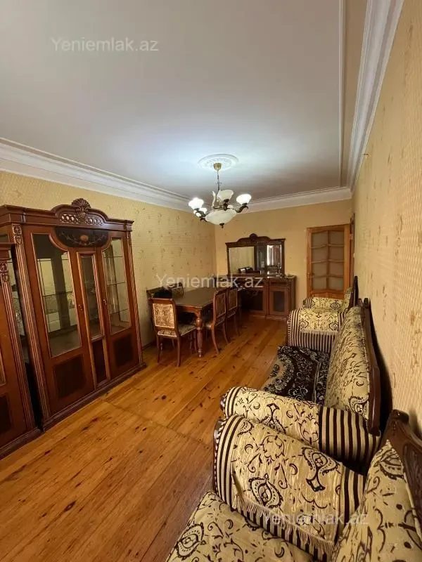 Satılır 3 otaqlı köhnə tikili 66 m²