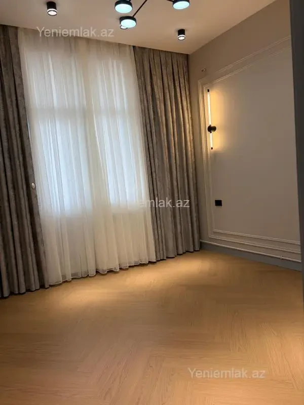 Satılır 4 otaqlı yeni tikili 117.6 m²