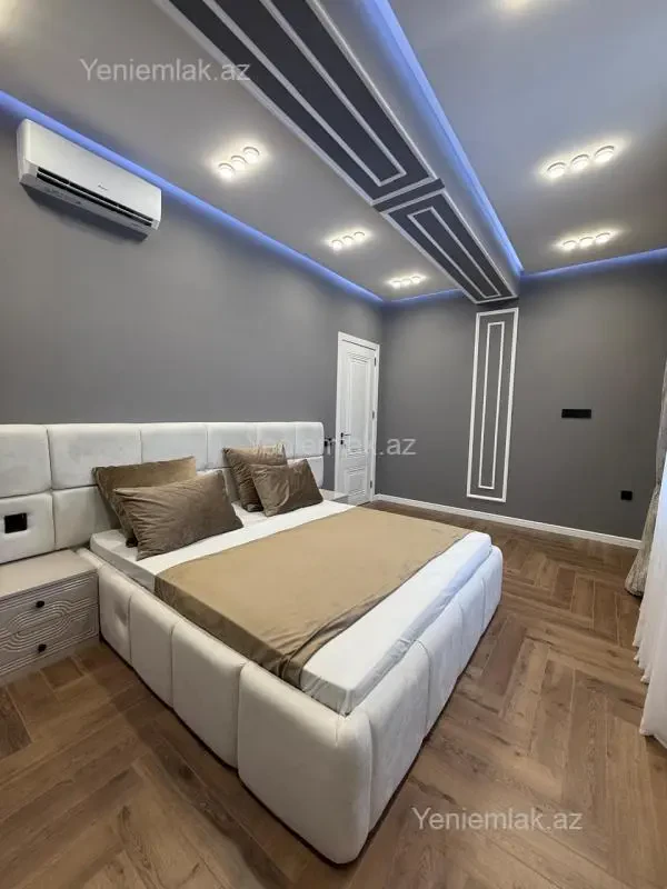 Satılır 3 otaqlı yeni tikili 105 m²