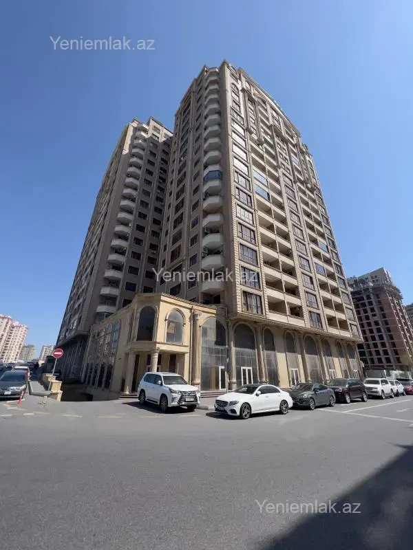 Satılır 4 otaqlı yeni tikili 185 m²