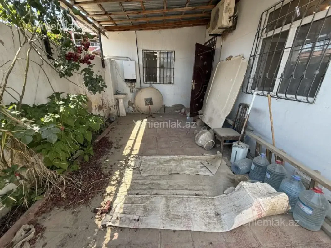 Satılır 2 otaqlı həyət evi 65 m²