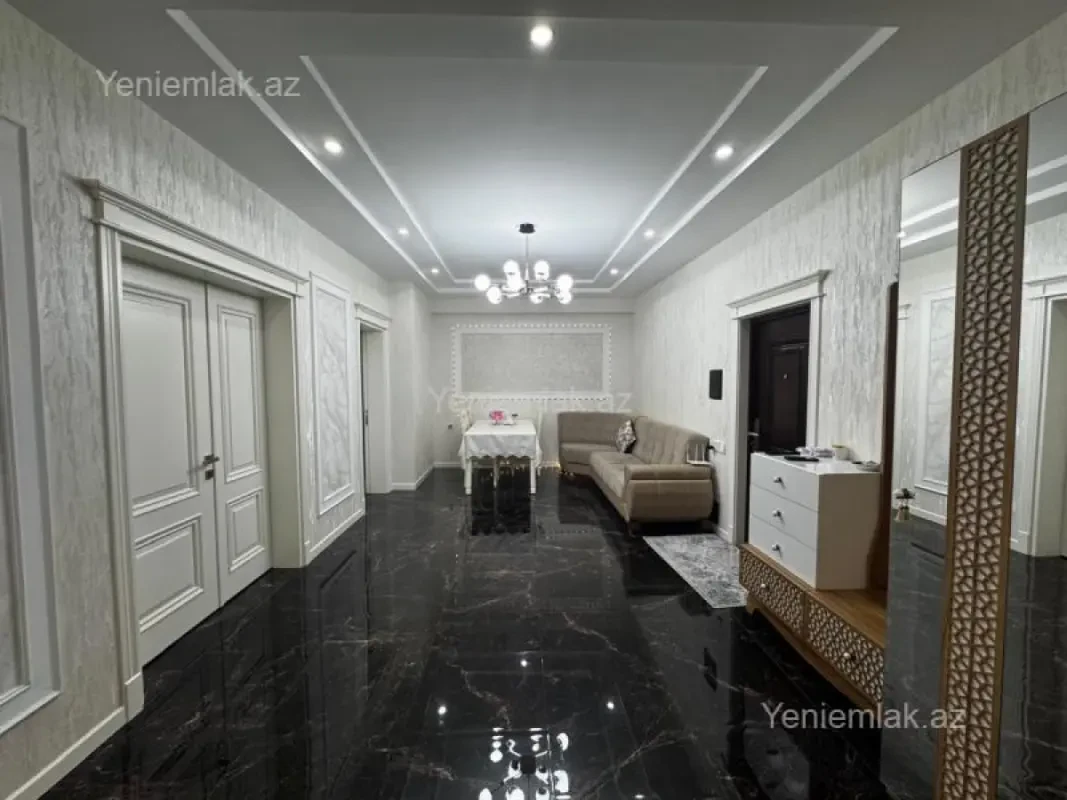 Satılır 3 otaqlı yeni tikili 128 m²