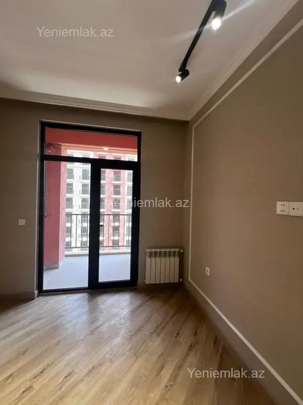 Satılır 2 otaqlı yeni tikili 61 m²