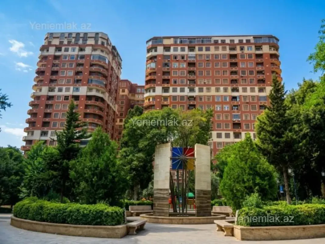 Satılır 3 otaqlı yeni tikili 170 m²