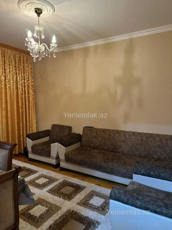 Satılır 2 otaqlı köhnə tikili 45 m²