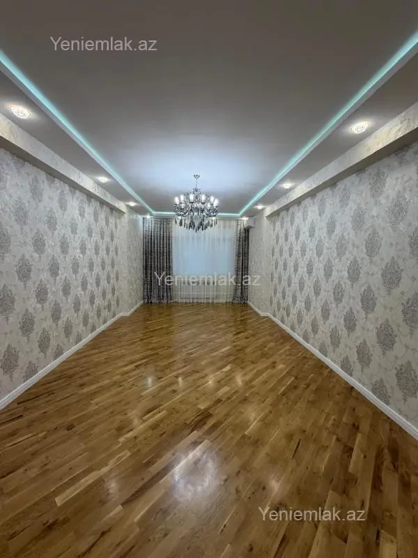Satılır 4 otaqlı yeni tikili 130 m²
