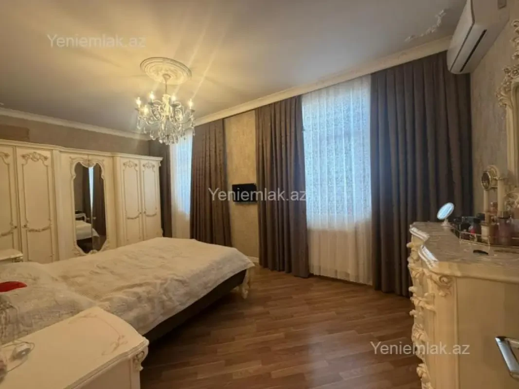 Satılır 3 otaqlı yeni tikili 137 m²