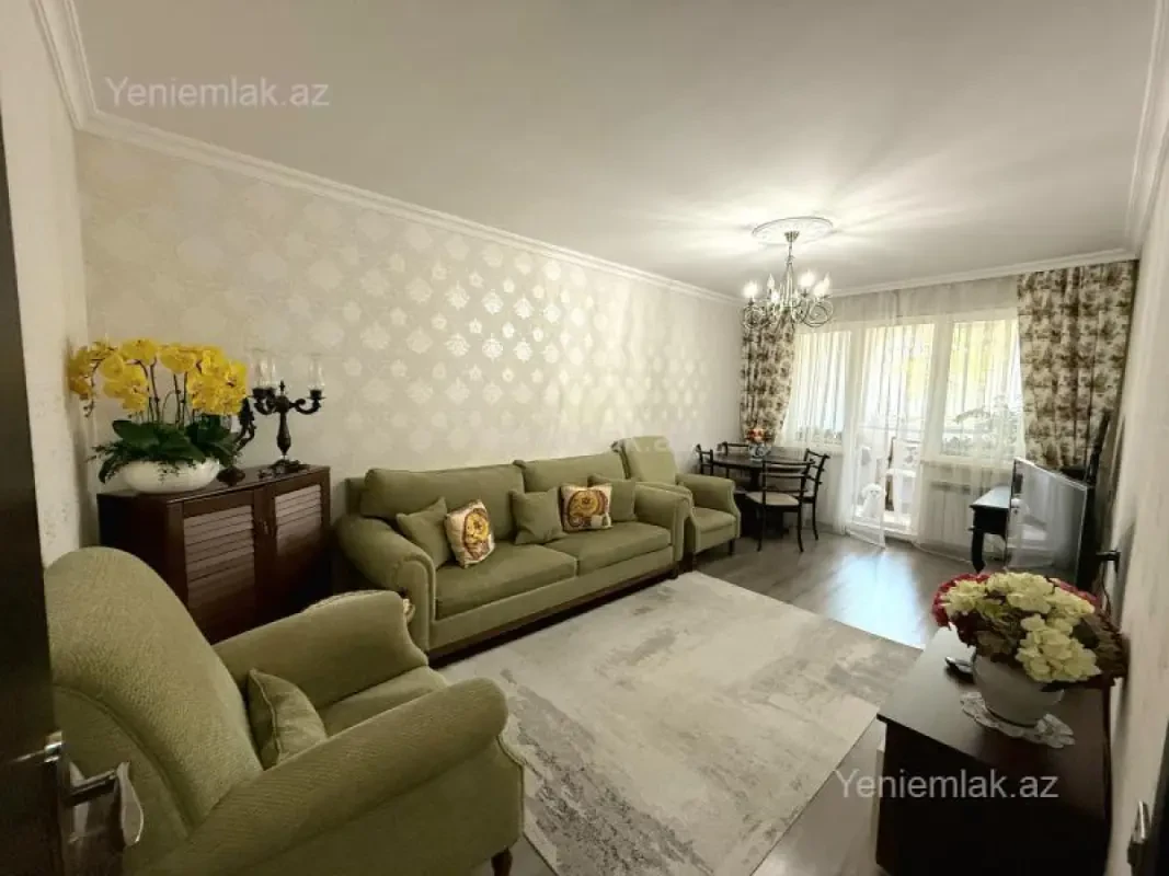 Satılır 3 otaqlı köhnə tikili 70 m²