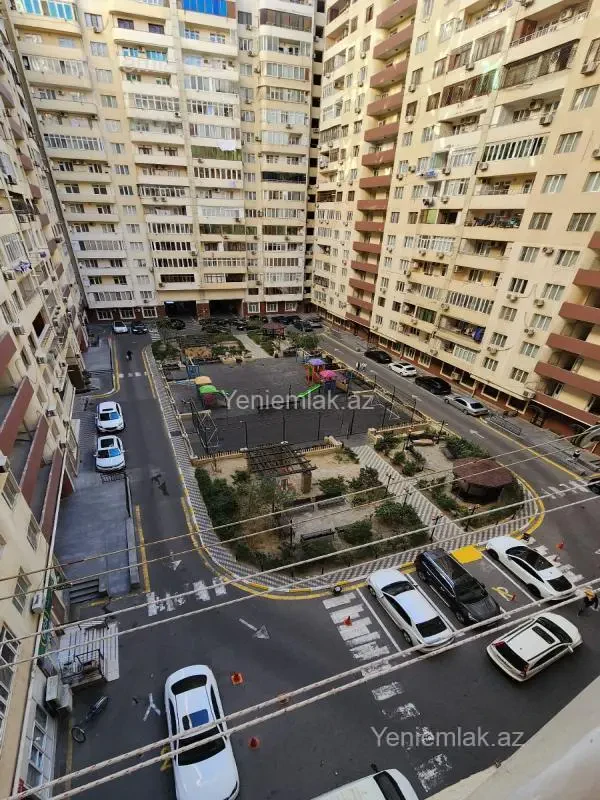 Satılır 3 otaqlı yeni tikili 80 m²