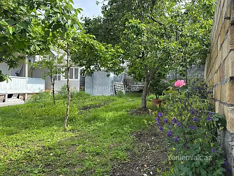 Satılır 3 otaqlı həyət evi 90 m² — Şəki 3 otaq 90.00 m²