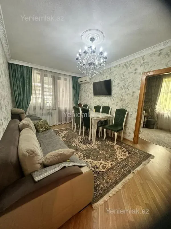Satılır 3 otaqlı köhnə tikili 55 m²