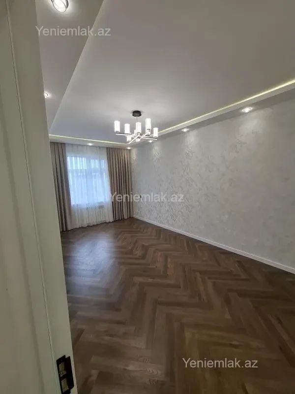 Satılır 3 otaqlı köhnə tikili 80 m²