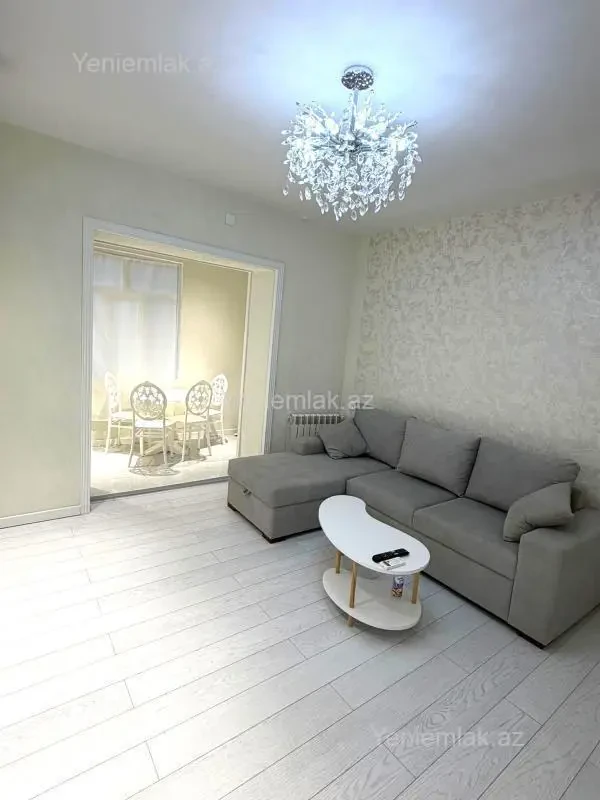 Satılır 2 otaqlı köhnə tikili 55 m²