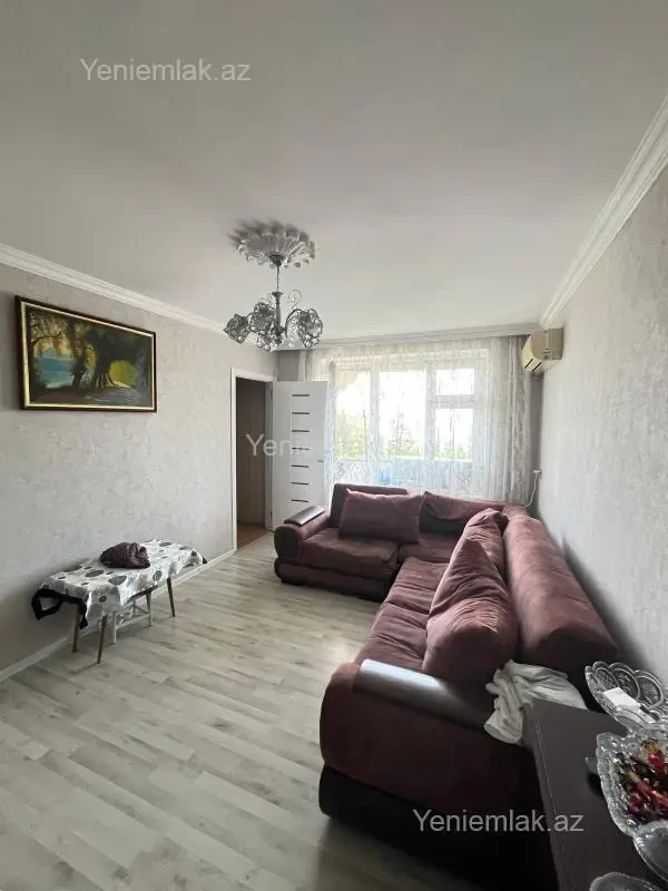 Satılır 3 otaqlı köhnə tikili 55 m²