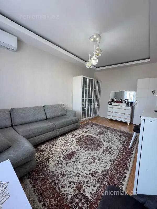 Satılır 2 otaqlı köhnə tikili 43 m²
