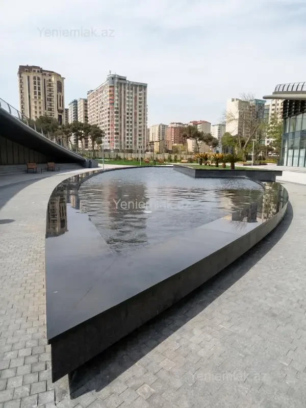 Satılır 4 otaqlı yeni tikili 184 m²