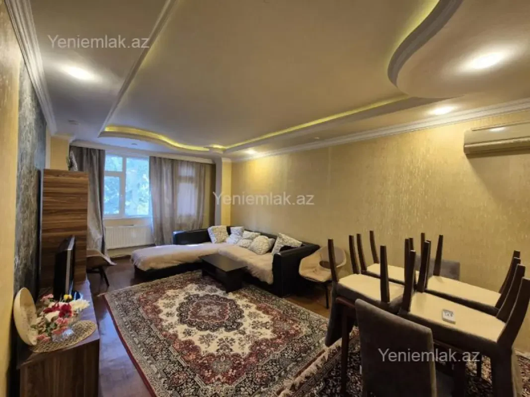 Satılır 3 otaqlı köhnə tikili 70 m²