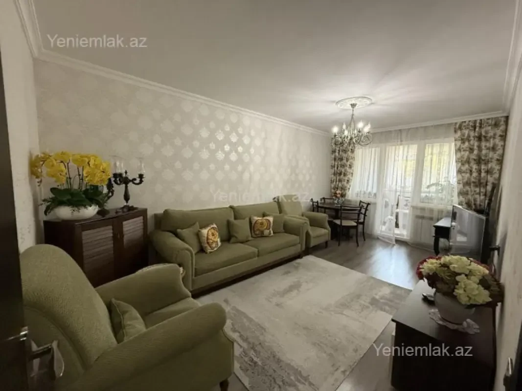 Satılır 3 otaqlı köhnə tikili 75 m²