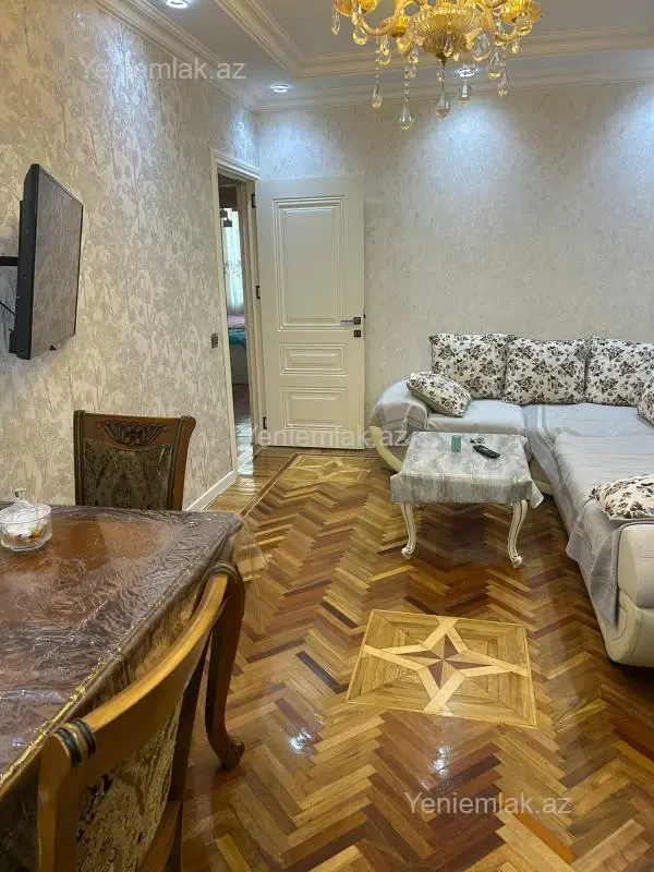 Satılır 3 otaqlı köhnə tikili 70 m²