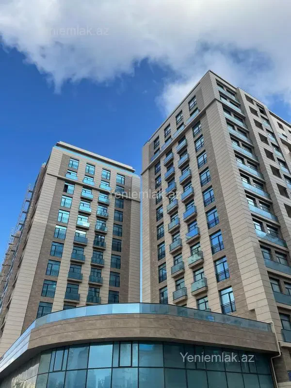 Satılır 2 otaqlı yeni tikili 64 m²