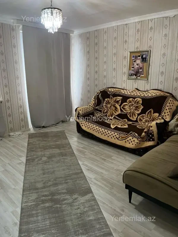 Satılır 1 otaqlı köhnə tikili 40 m²