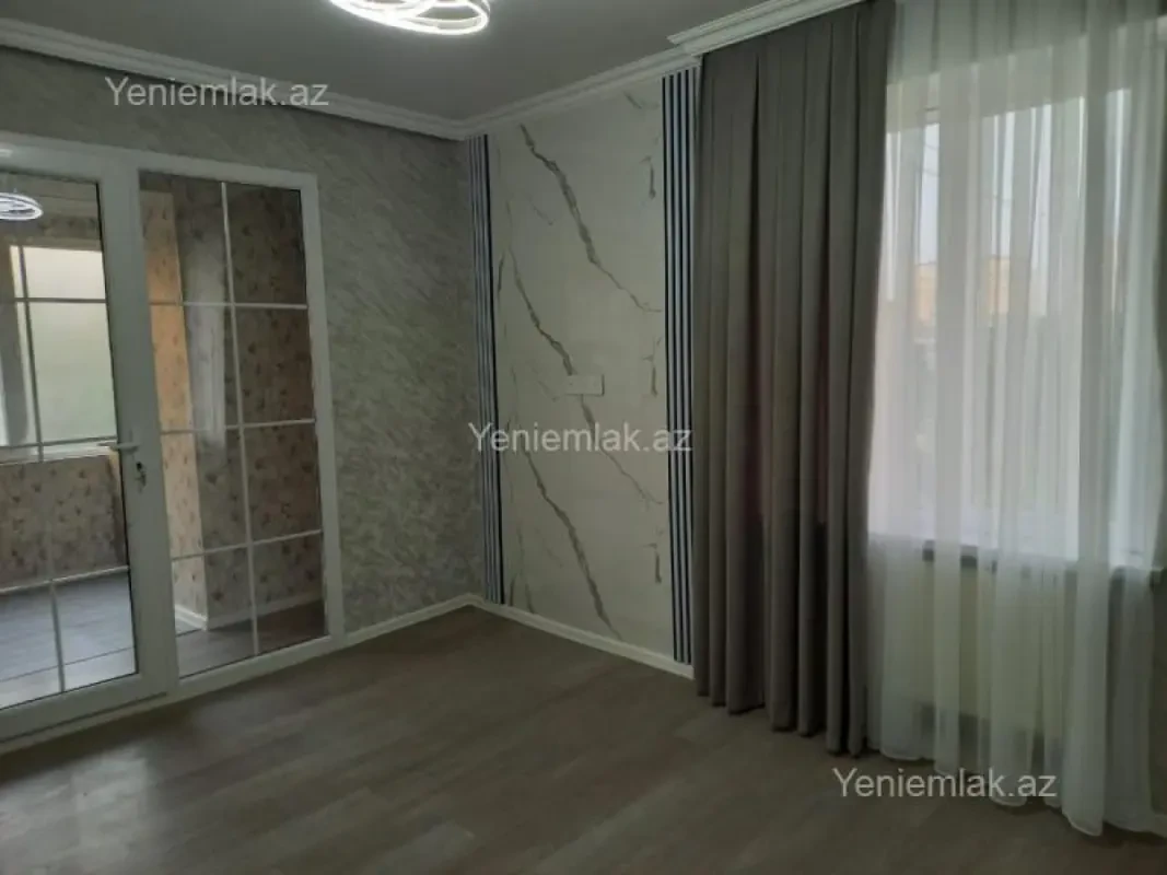Satılır 2 otaqlı köhnə tikili 45 m²