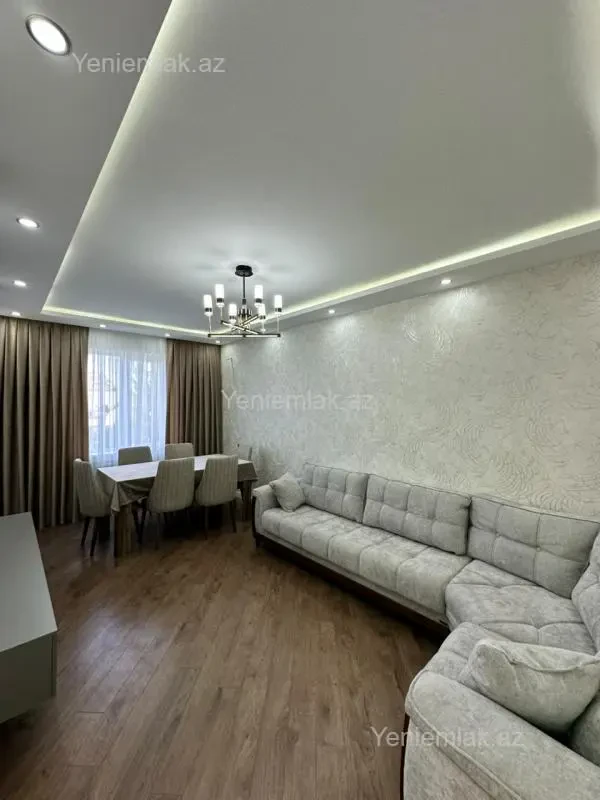 Satılır 3 otaqlı köhnə tikili 80 m²